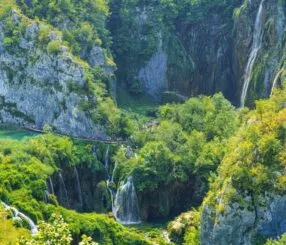 Are Boat Tours Necessary for Plitvice Lakes Waterfalls?