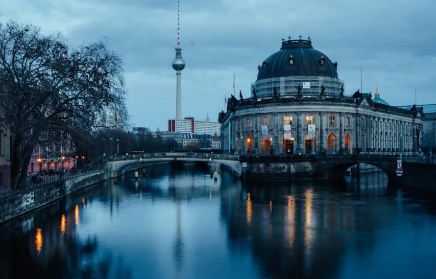 Do Museum Island Berlin Passes Cover TV Tower Access?