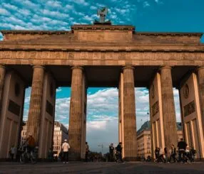 How Far Is Brandenburg Gate From Berlin Cathedral? How Far Is Brandenburg Gate From Berlin Cathedral?