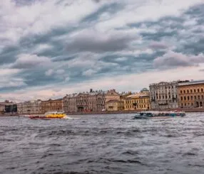 What Cruise Lines Offer Neva River Sightseeing Tours?