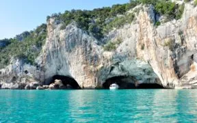 Are boat tours really allowed in Croatia’s Blue Cave?