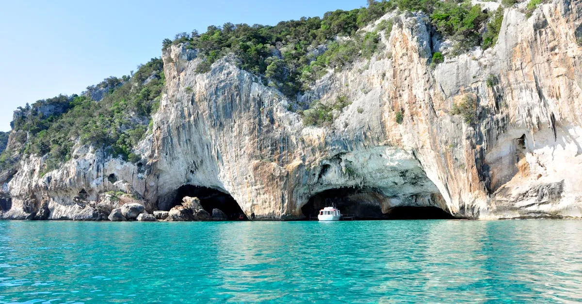 Are boat tours really allowed in Croatia’s Blue Cave?