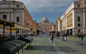 How early should you arrive for the Vatican necropolis?